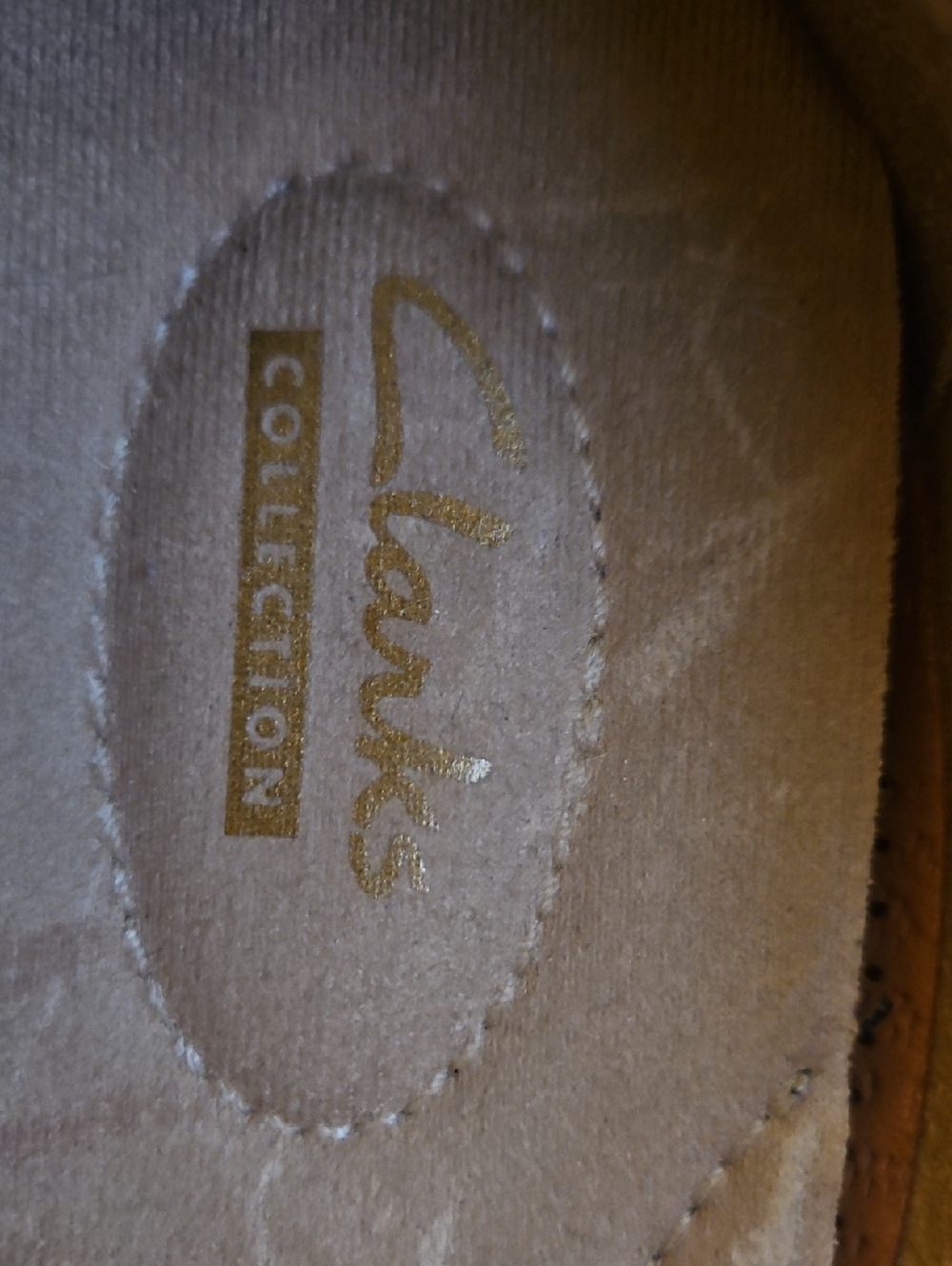SOLD**Clarks Bronze Ashland Bubble Leather Loafers with Silver Bow - Picture 6 of 10